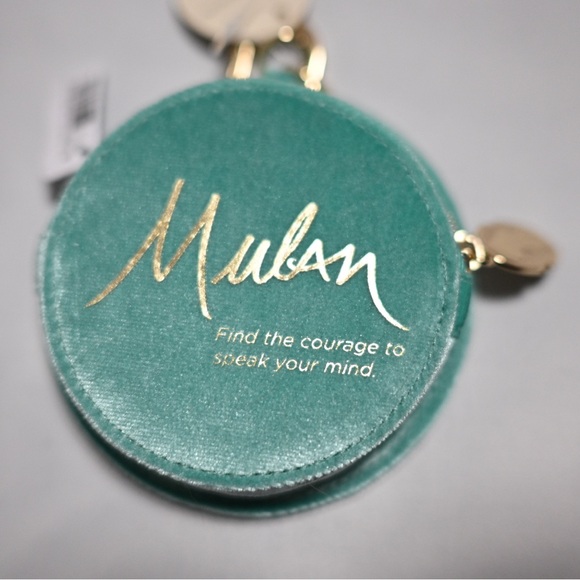 Bath & Body Works NWT Disney Mulan Dragon Coin Purse- In-hand! - Picture 2 of 5